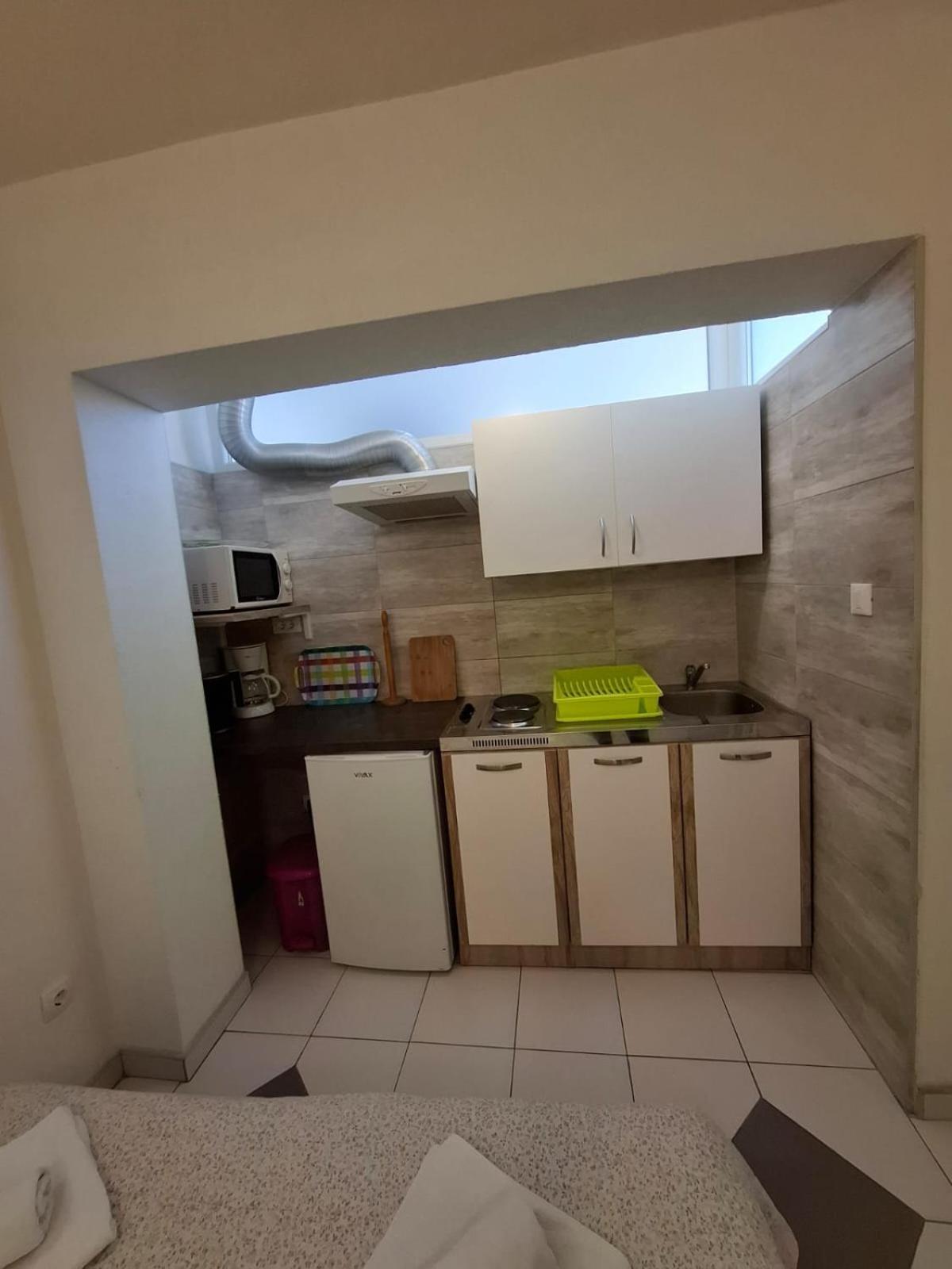 Apartmani Luka Baška Voda Exteriör bild